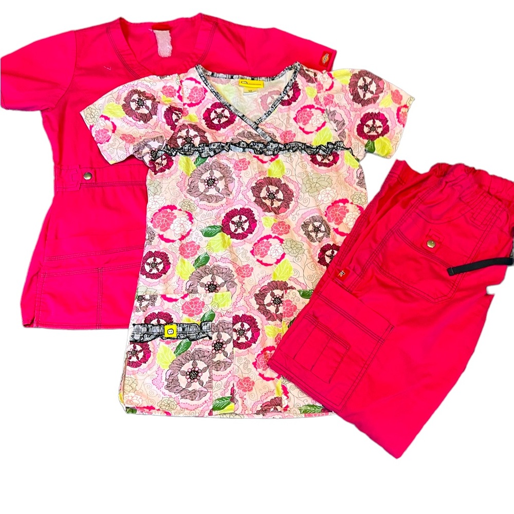Scrub set